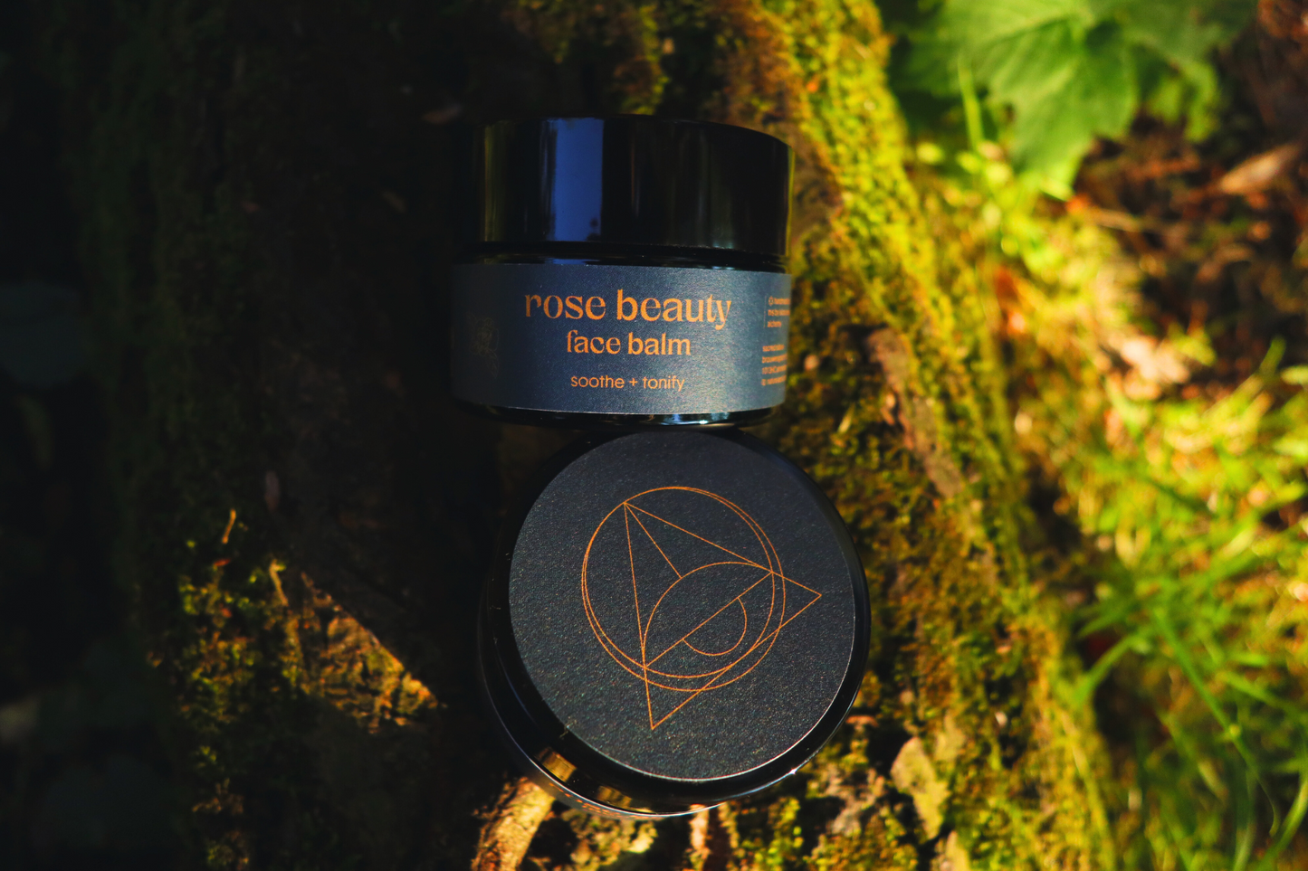 rozenbalsem voor het gezicht